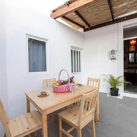 Ferienhaus Ftieni Traditional House *