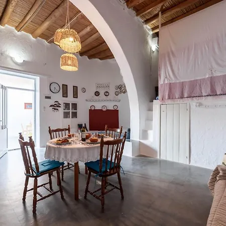 Ferienhaus Ftieni Traditional House